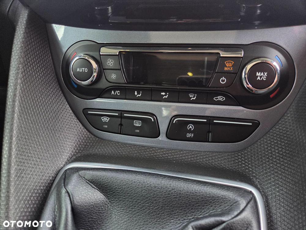 Ford Tourneo Connect 1.0 EcoBoost Start-Stop Titanium - 24