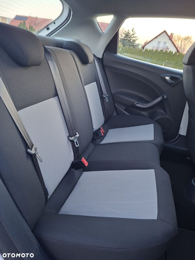 Seat Ibiza 1.4 16V Reference Salsa - 22