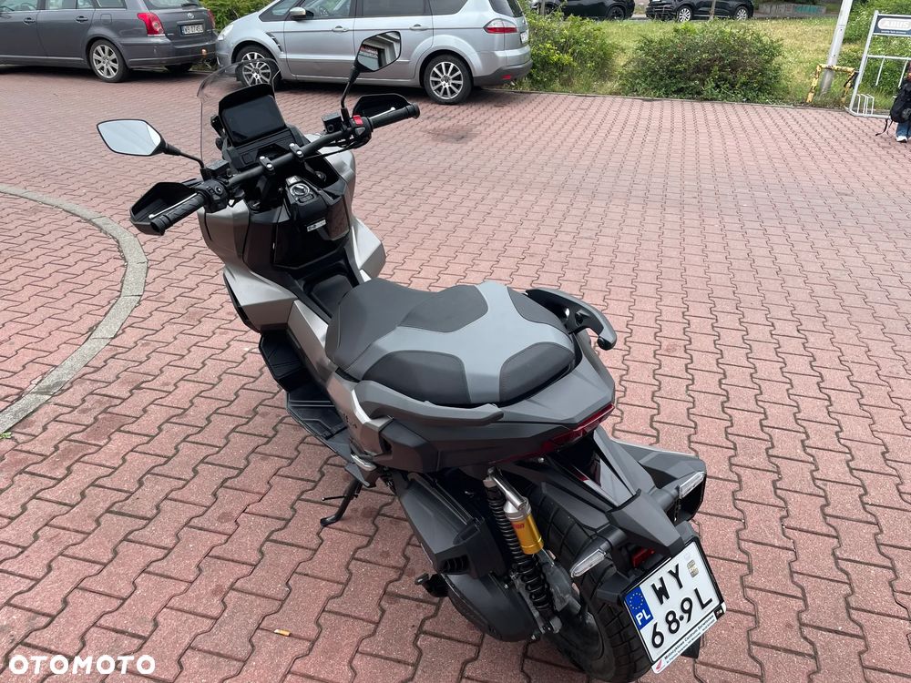 Honda ADV350 - 6