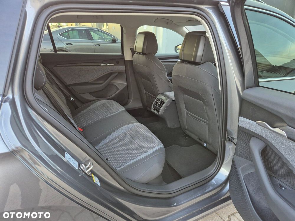 Skoda Superb 2.0 TDI SCR 4x4 Edition 130 DSG - 12