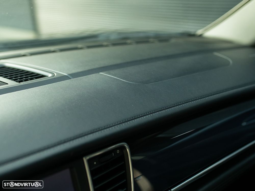 Porsche Panamera S Hybrid - 34
