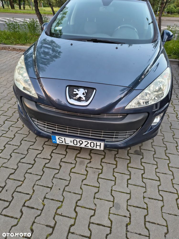 Peugeot 308 - 1