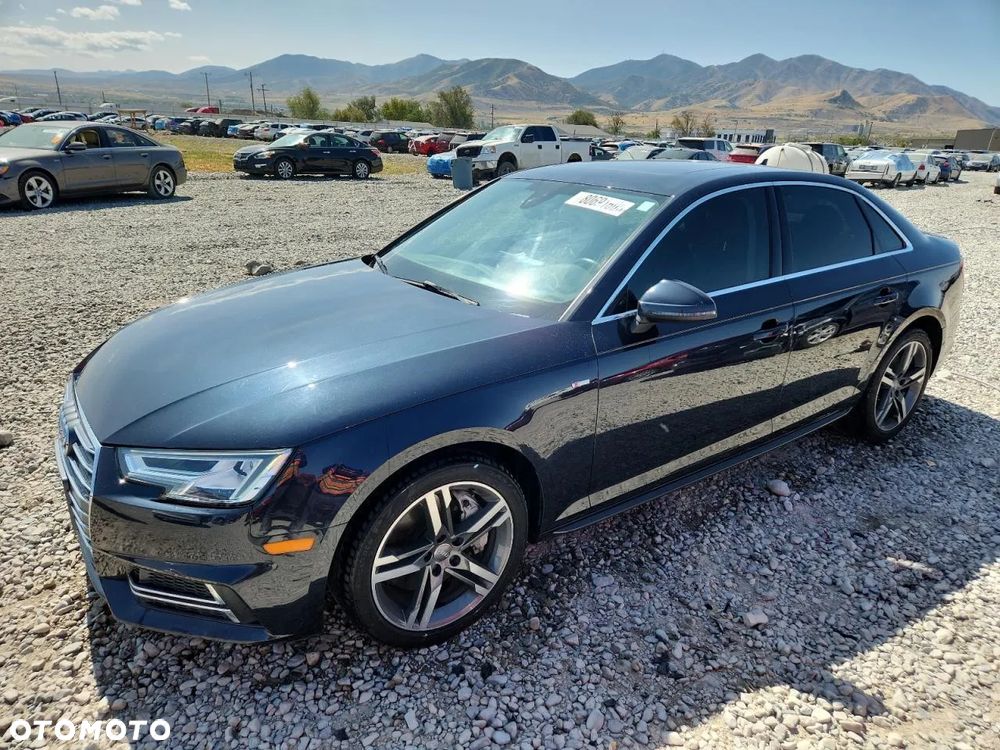 Audi A4 - 1