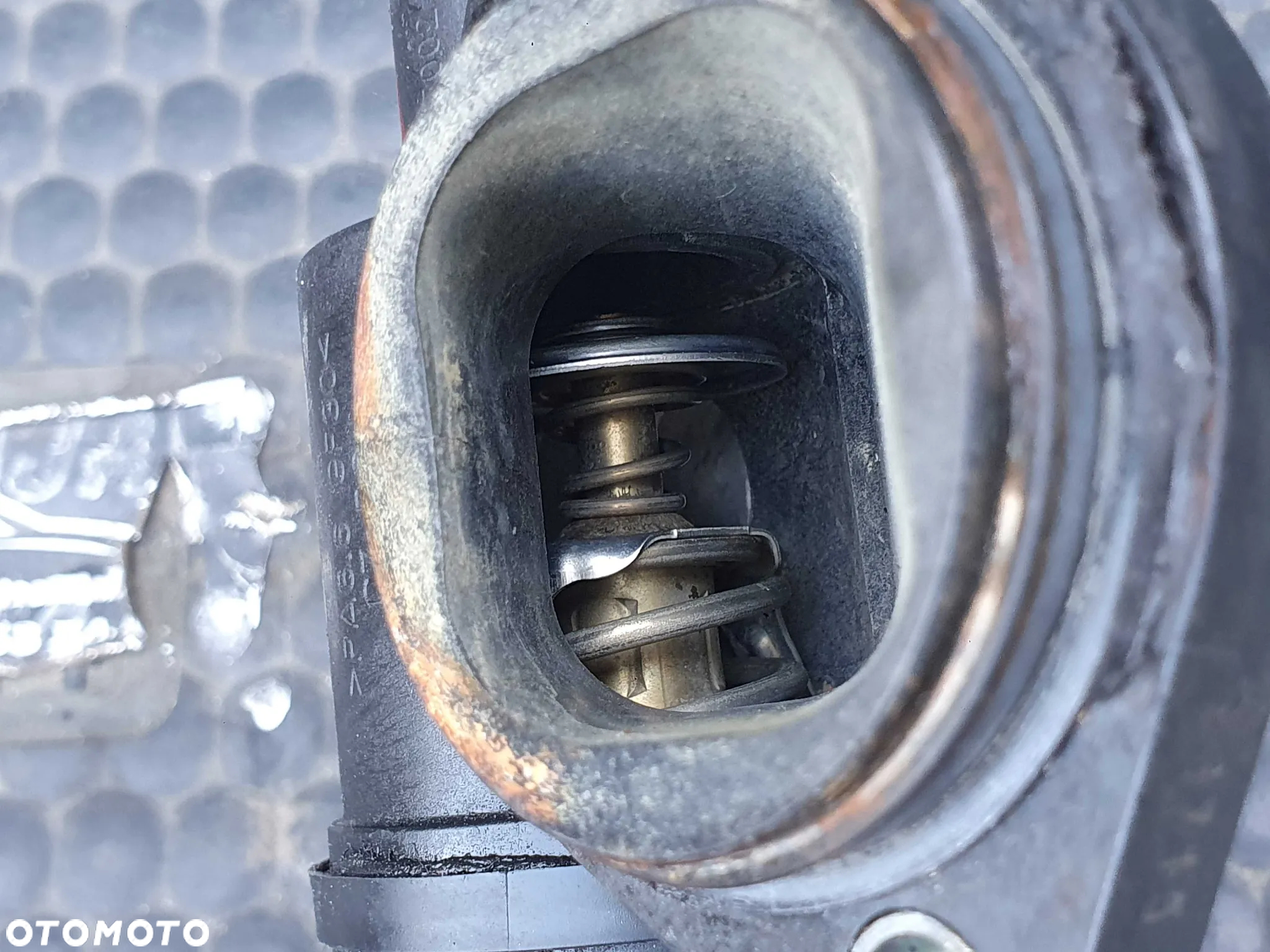 Obudowa Termostat Y2495002 06D121133C Krociec Czujnik Przewod Waz 2.0 TFSI Audi A4 B7 A6 C6 - 14