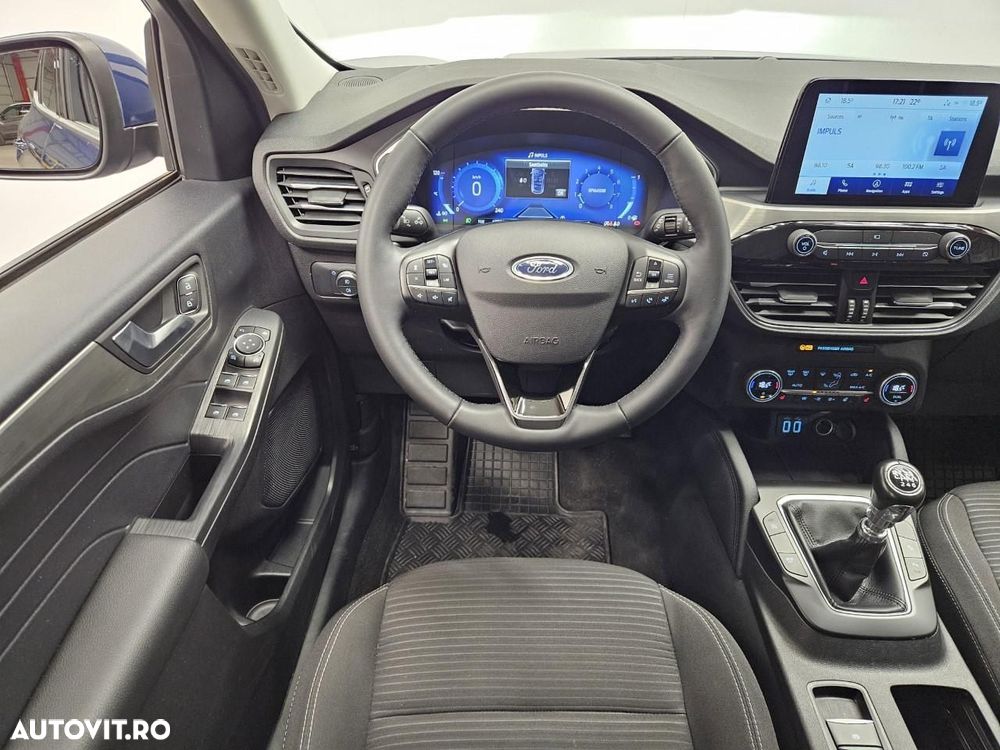 Ford Kuga - 10