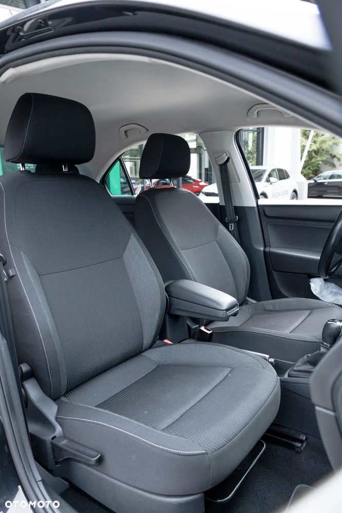 Skoda RAPID 1.2 TSI Ambition - 13