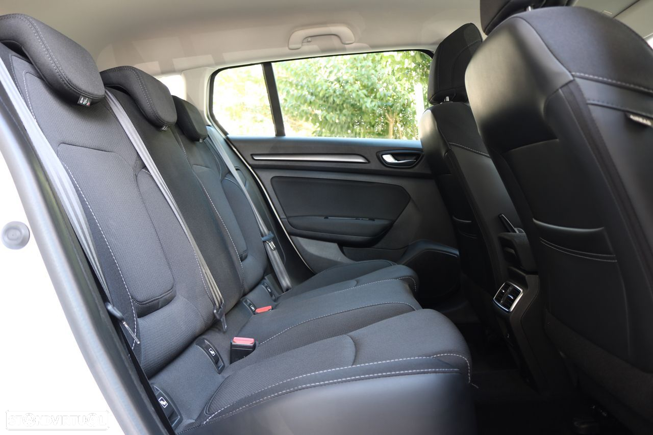 Renault Mégane Sport Tourer BLUE dCi 115 LIMITED - 30