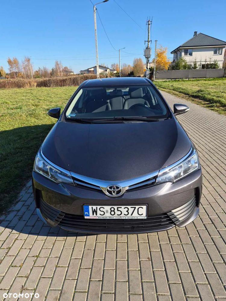 Toyota Corolla 1.6 Classic Plus - 8