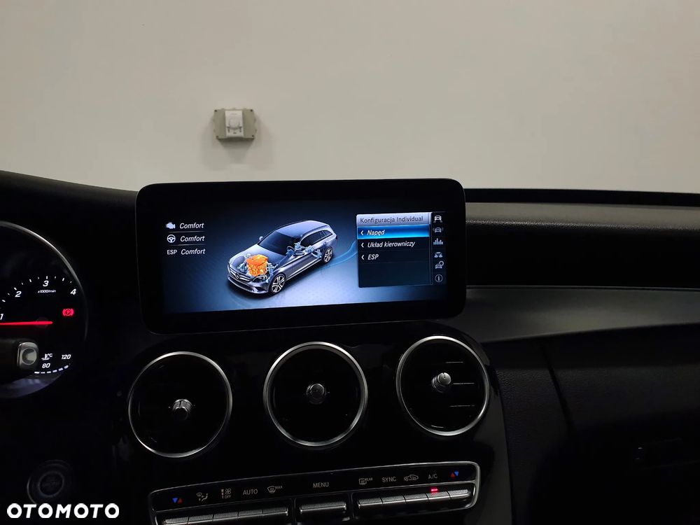 Mercedes-Benz Klasa C 220 d 9G-TRONIC - 23