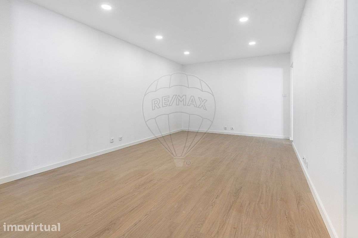 Apartamento T1 para venda - Grande imagem: 2/7