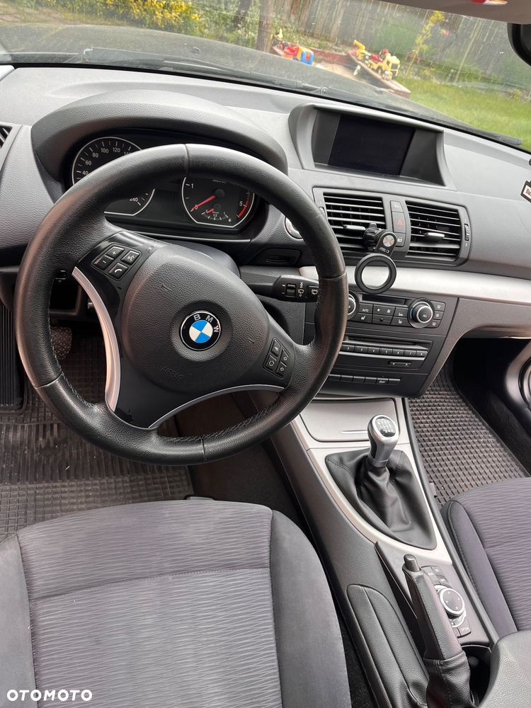 BMW Seria 1 116d - 12