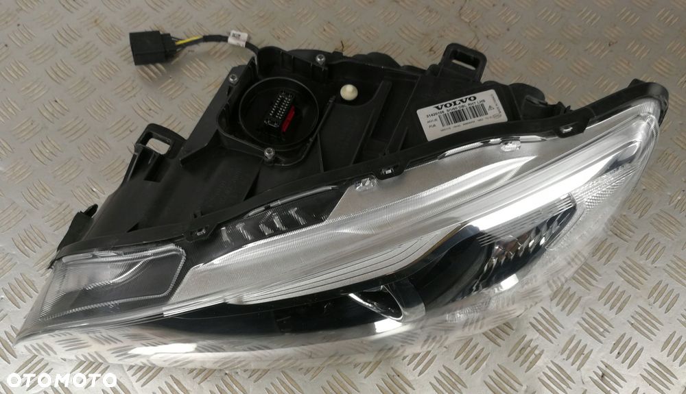 lampa reflektor lewy lewa przód przednia XENON VOLVO V60 I LIFT 2013-18 EU - 6