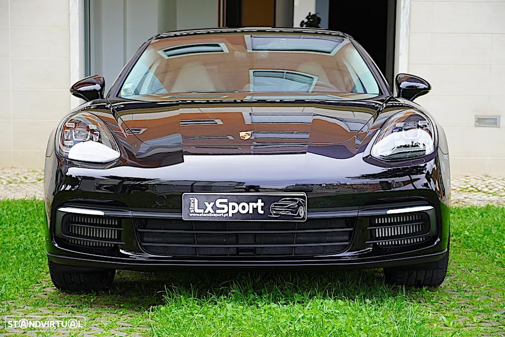 Porsche Panamera 4 E-Hybrid - 6