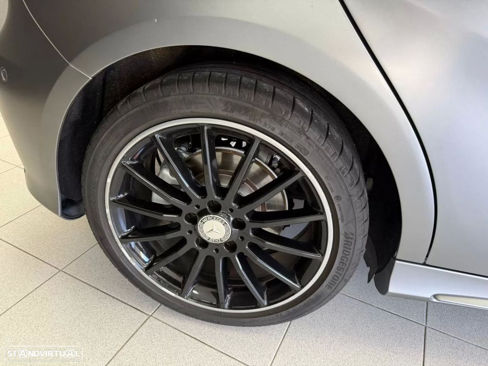 Mercedes-Benz A 220 d AMG Line Aut. - 32