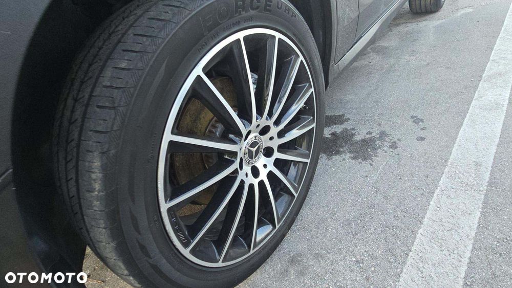 Mercedes-Benz GLC 300 4Matic 9G-TRONIC AMG Line - 15