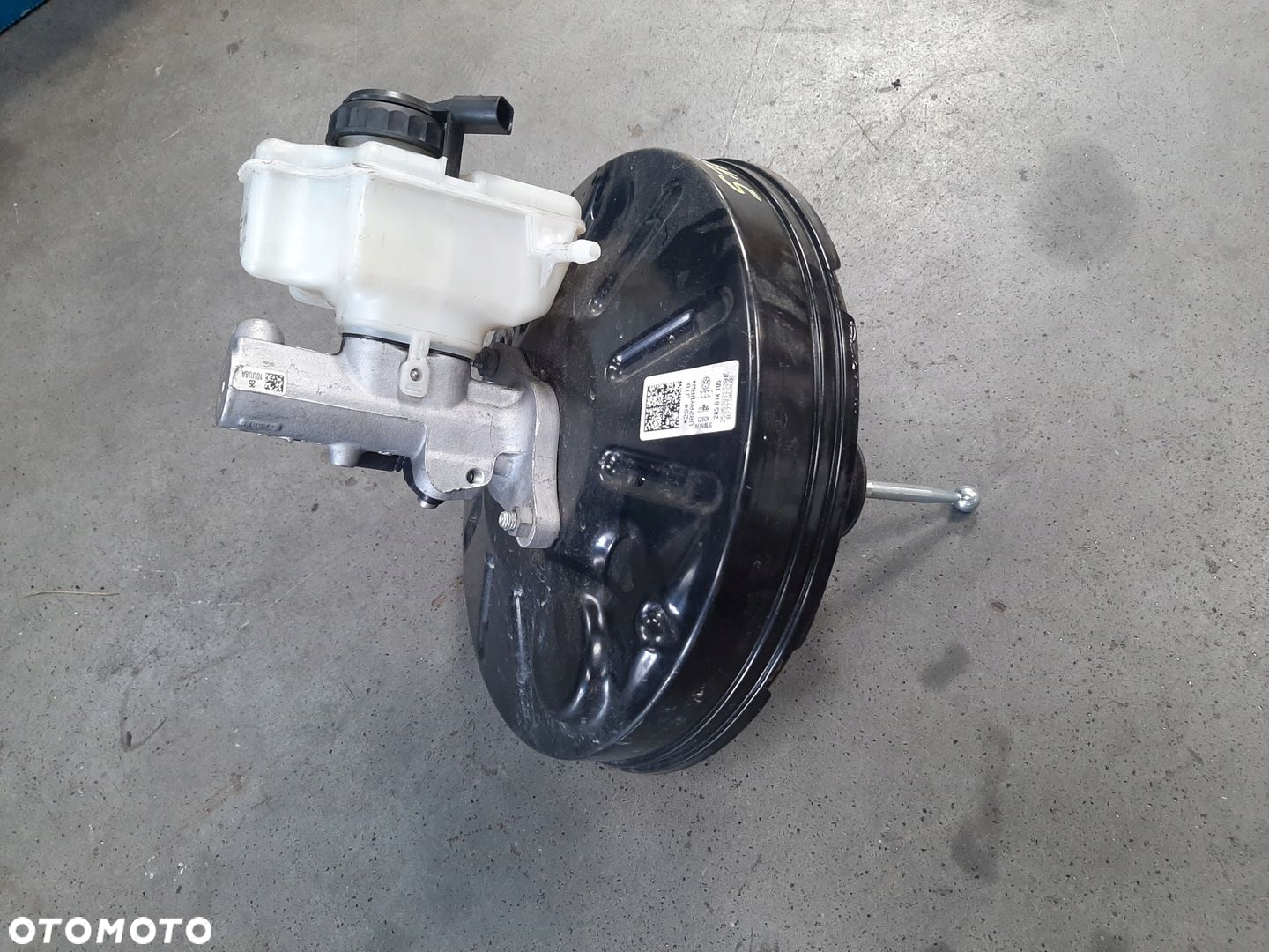 VOLKSWAGEN CADDY III LIFT DRUGI 2015-20R SERWO HAMULCA 2K5614105 - 2