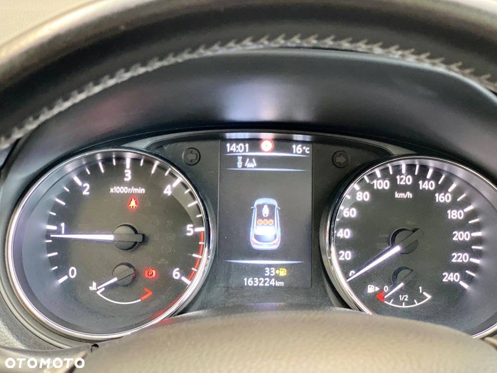 Nissan Qashqai 1.5 dCi Tekna - 25