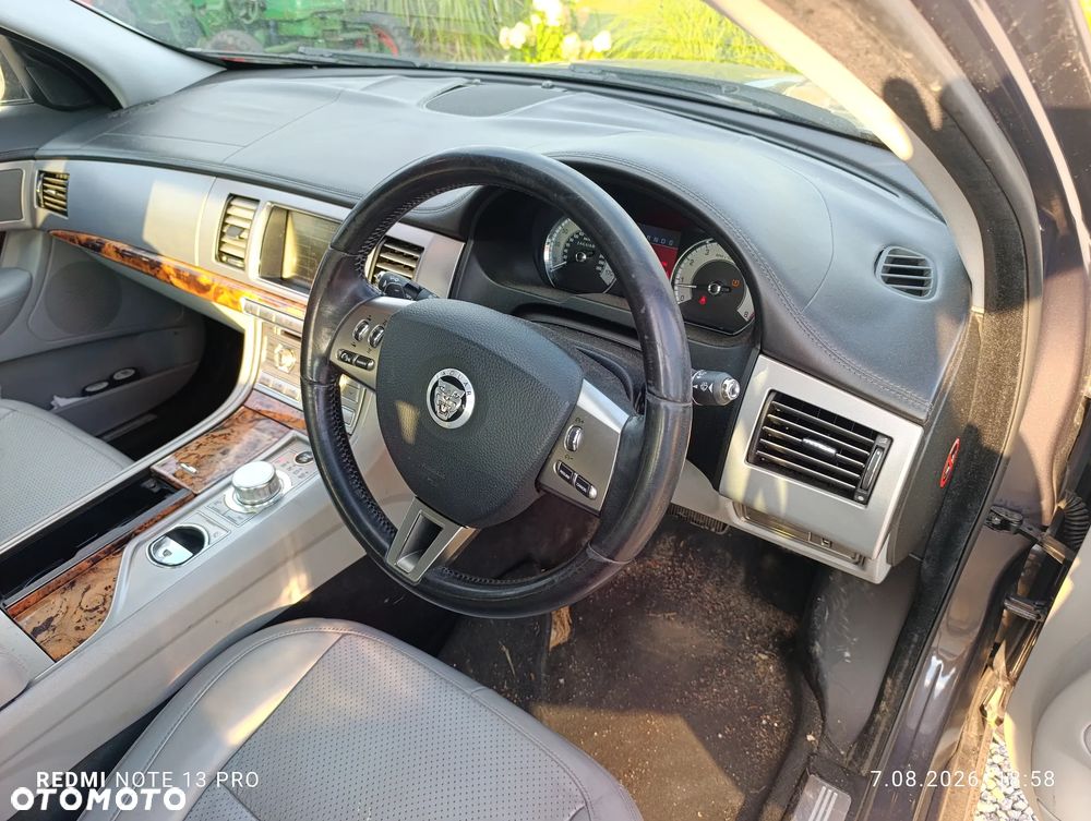 Jaguar XF 3.0 V6 Premium Luxury - 10