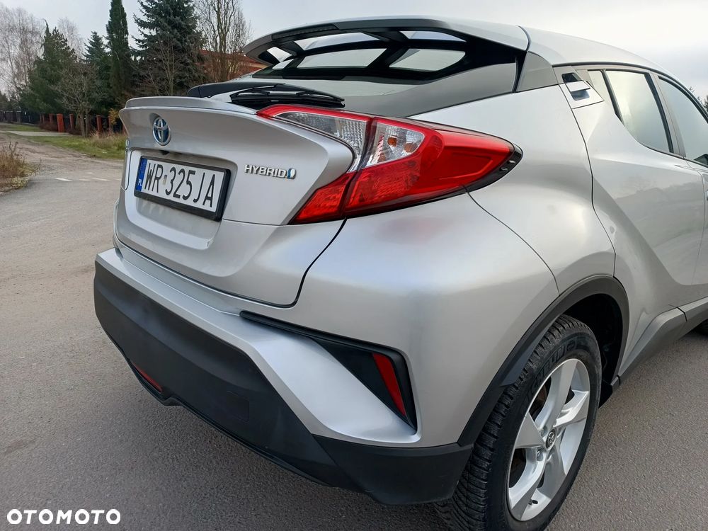 Toyota C-HR Style - 4