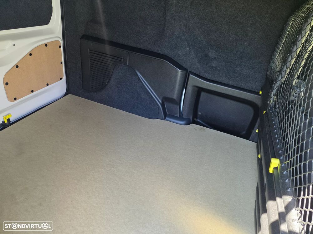 Peugeot Partner 1.6 HDI 3 lugares - 10