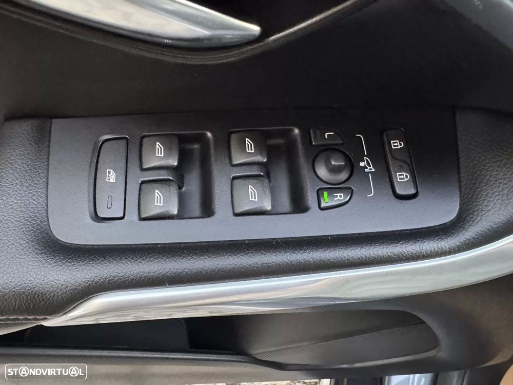 Volvo V40 Cross Country 1.5 T3 Geartronic - 42