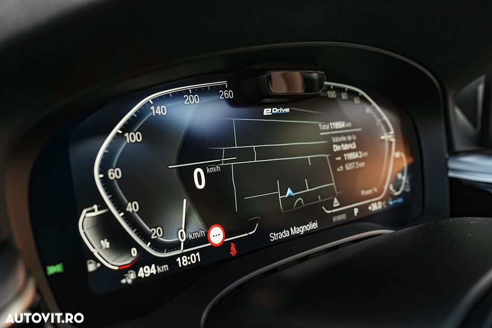 BMW Seria 5 520e Aut. - 33
