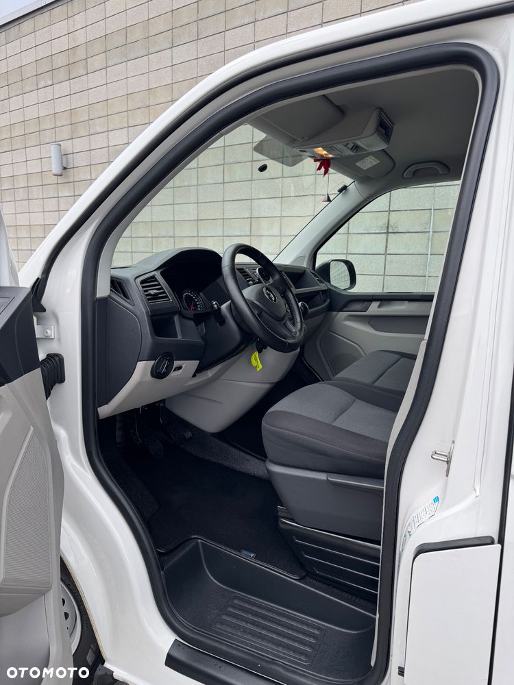 Volkswagen Transporter - 23