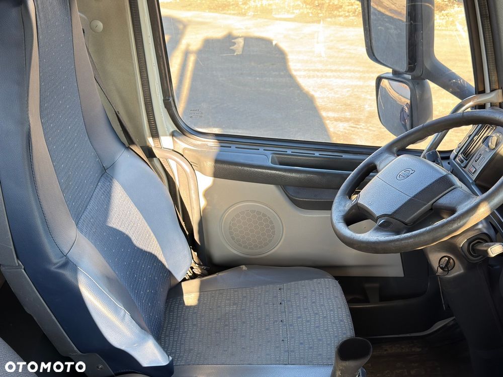 Volvo FM 380 * WYWROTKA 5,10m + ATLAS TEREX 135.2ME - A2 + PILOT * STAN BDB - 10