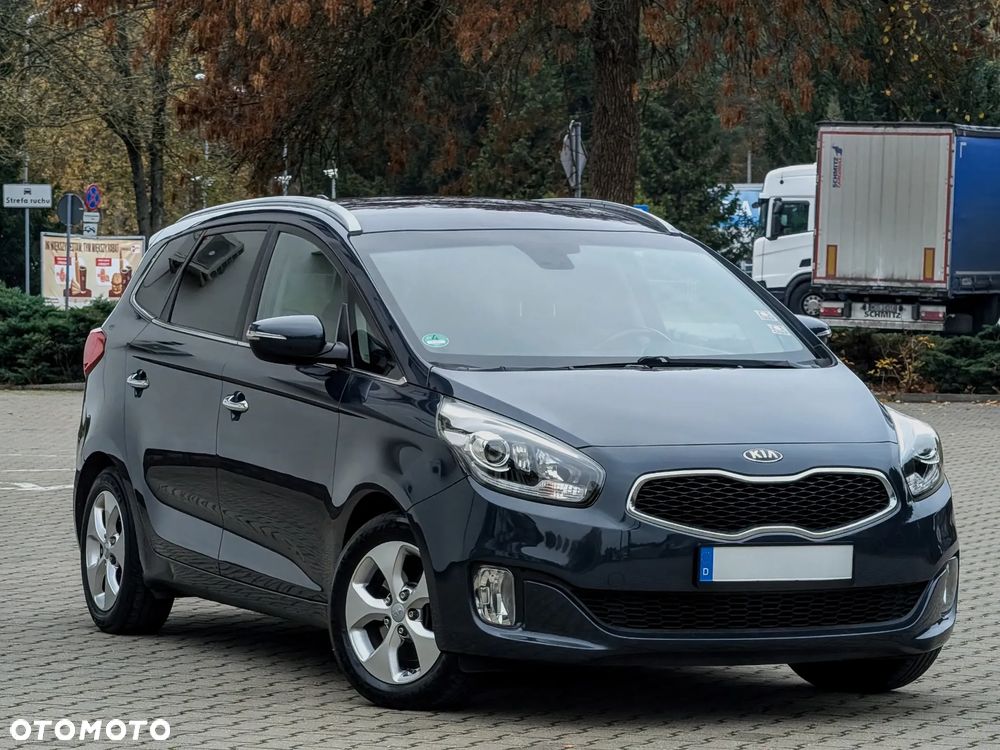 Kia Carens - 3