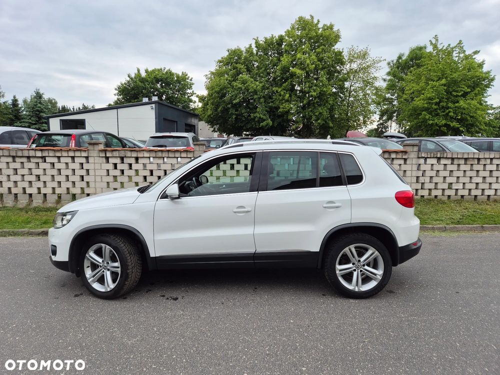 Volkswagen Tiguan 2.0 TDI DPF 4Motion BlueMotion Technology DSG Sport & Style - 6