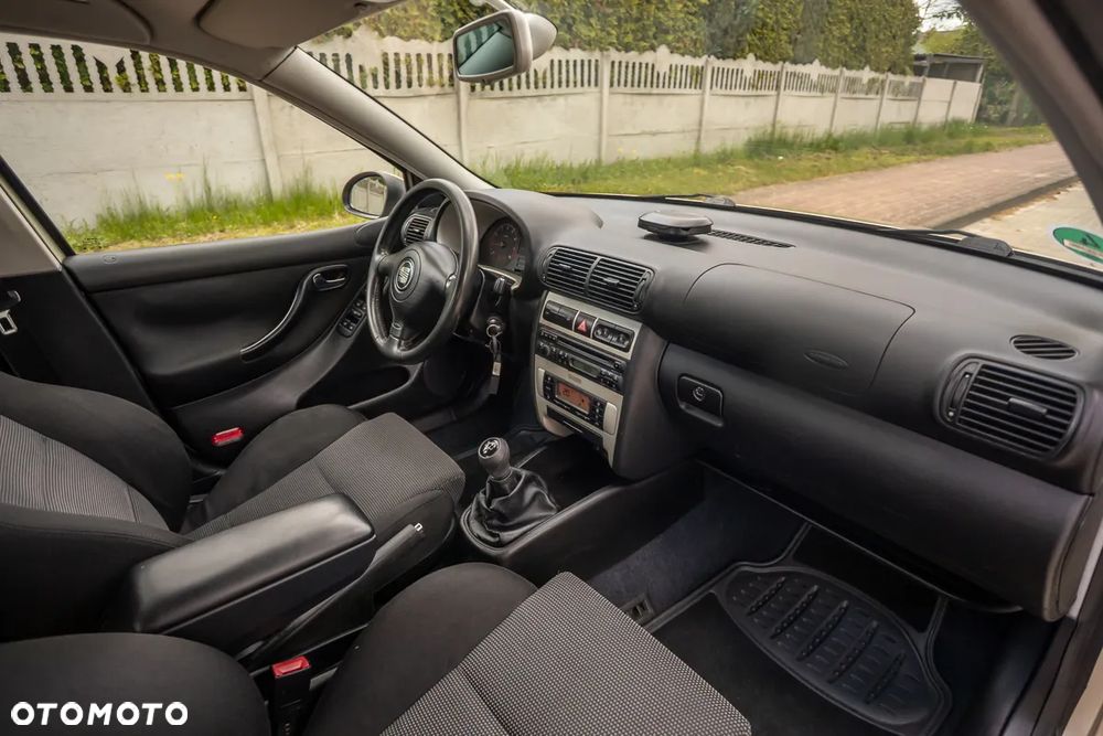 Seat Leon 1.6 Signo - 27