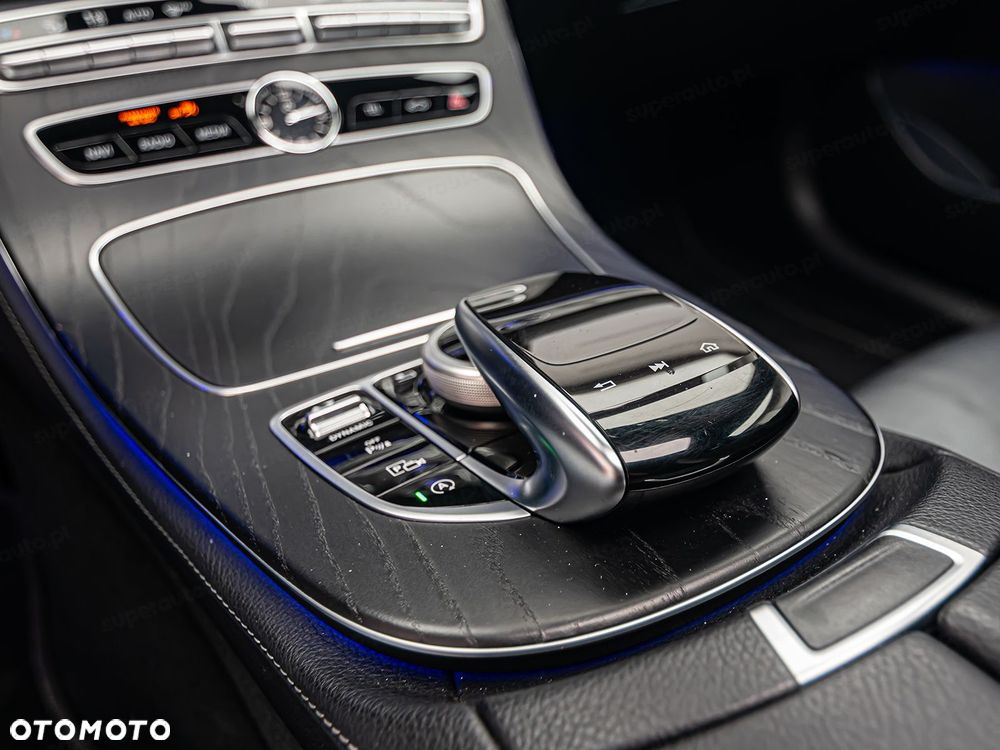 Mercedes-Benz Klasa E - 22