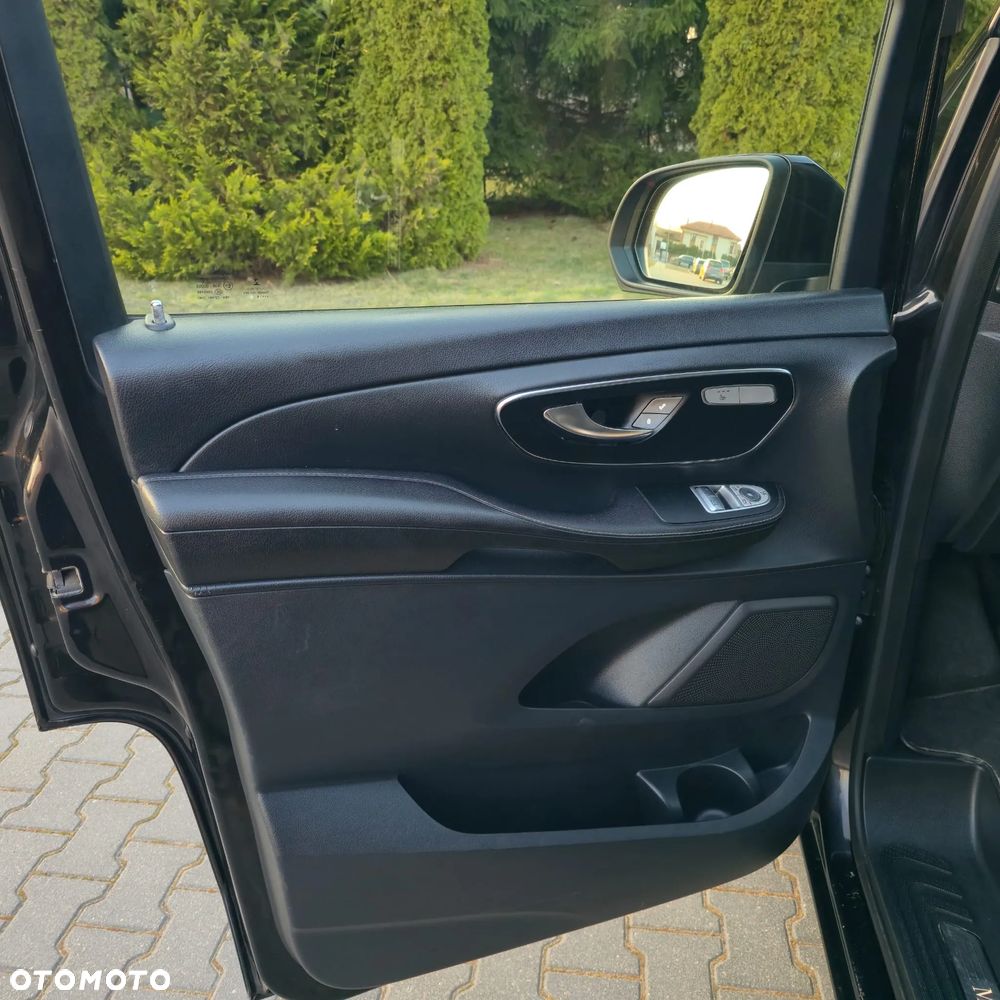 Mercedes-Benz Klasa V 250 (BlueTEC) d kompakt 7G-TRONIC Avantgarde Edition - 37