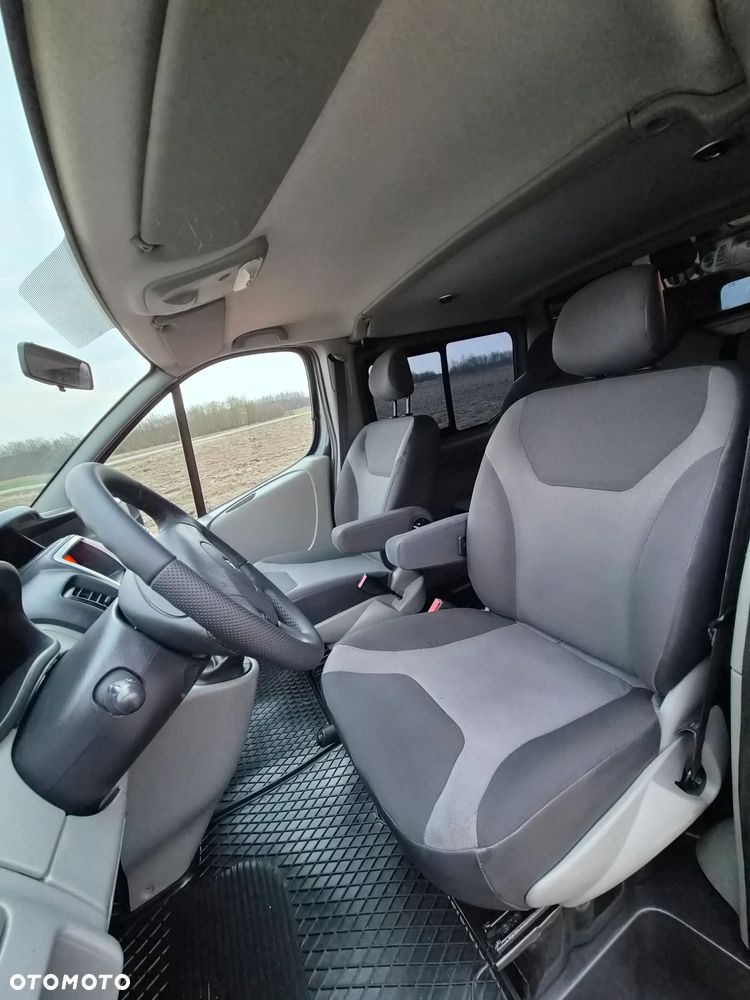 Renault Trafic - 22