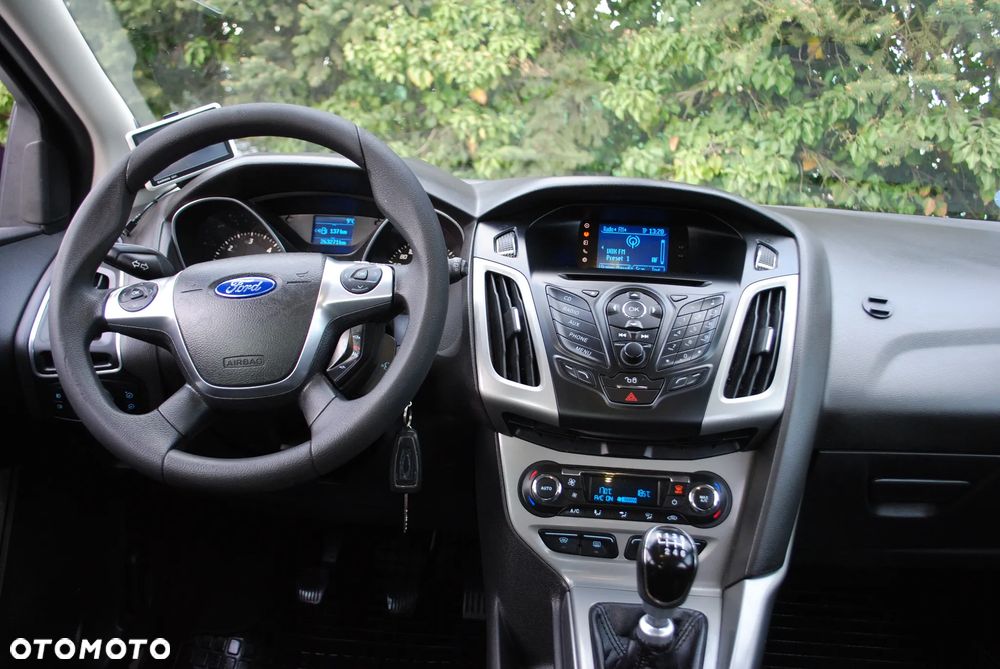 Ford Focus 1.6 TDCi DPF Titanium - 9