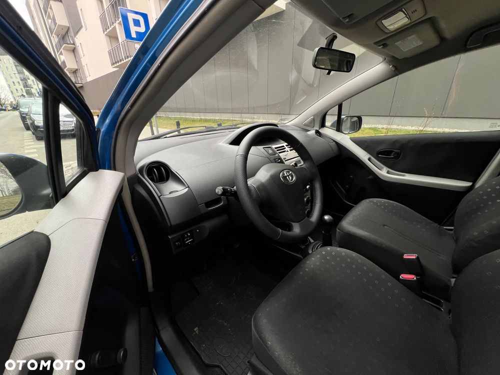 Toyota Yaris - 6