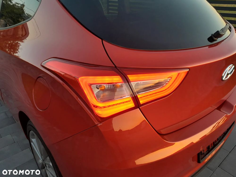 Hyundai i30 1.6 CRDi Premium - 34