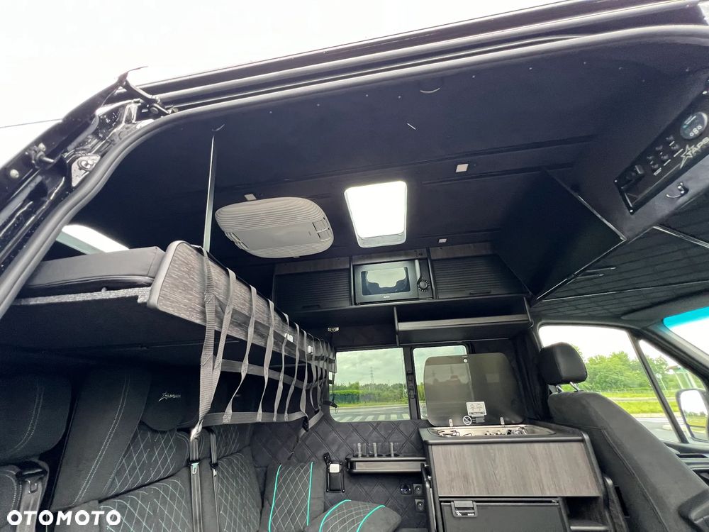 Mercedes-Benz Srinter Camper - 37