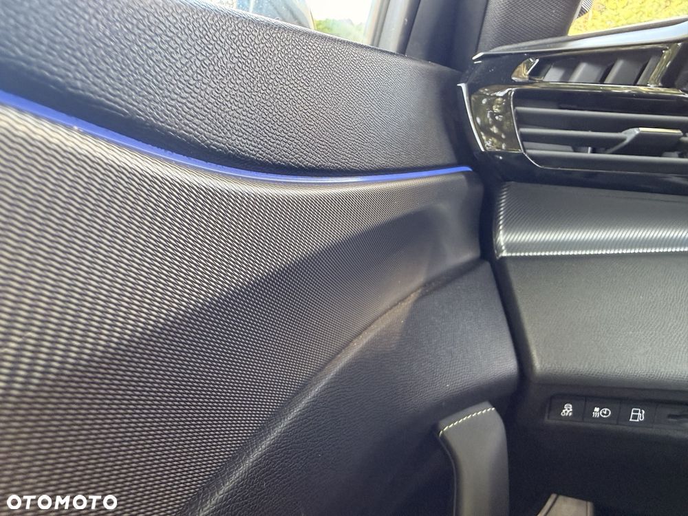 Peugeot 308 225 e-EAT8 GT - 29