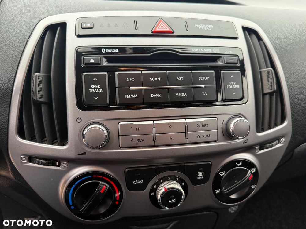 Hyundai i20 1.2 Trend - 34