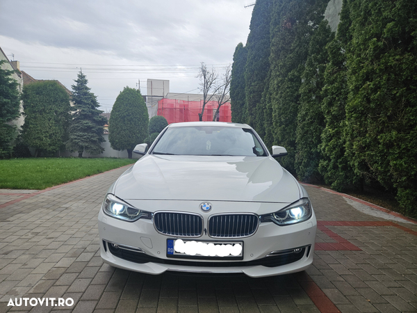 BMW Seria 3 320d xDrive DPF Touring Aut.