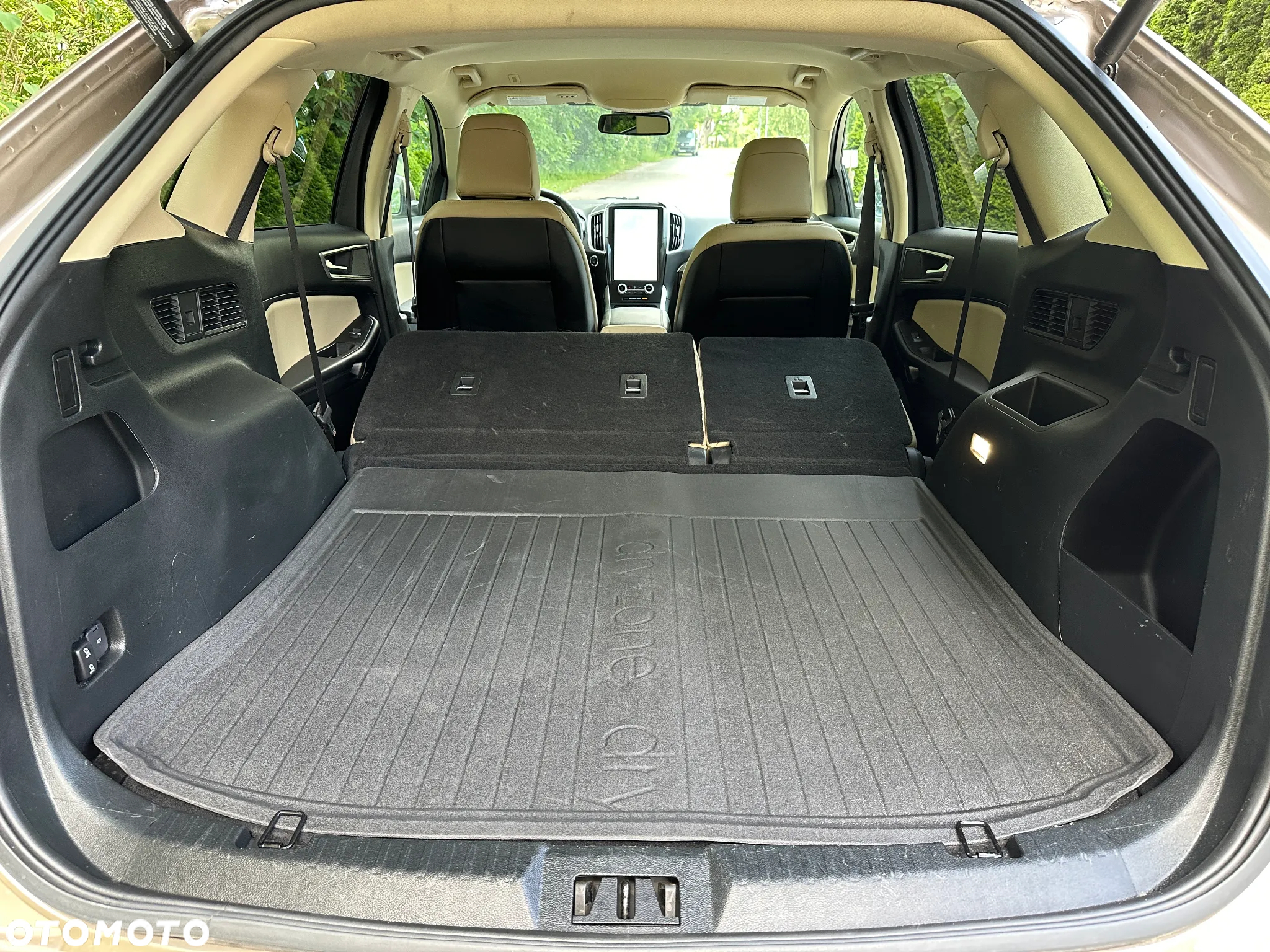 Ford Edge - 20