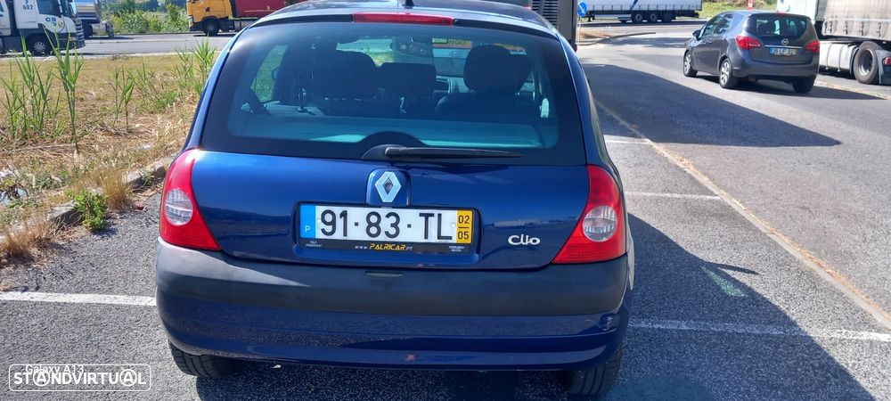 Renault Clio 1.2 16V Privilège - 10