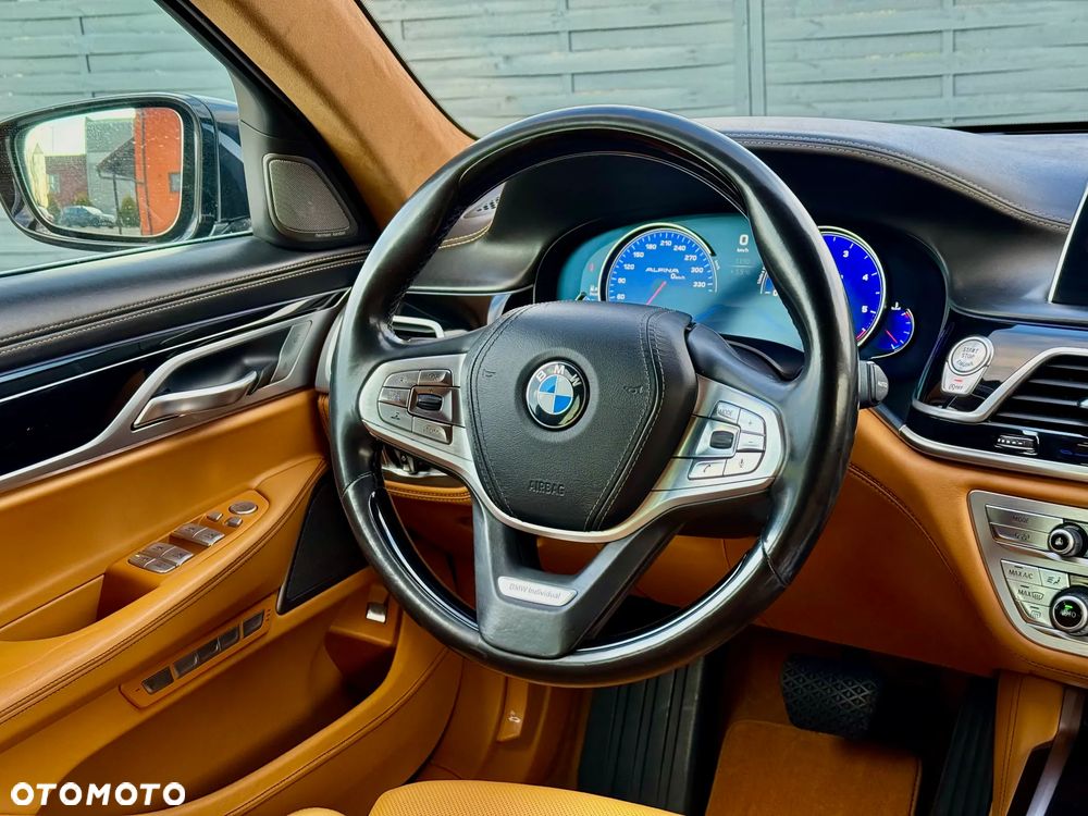 BMW Seria 7 740d xDrive - 8