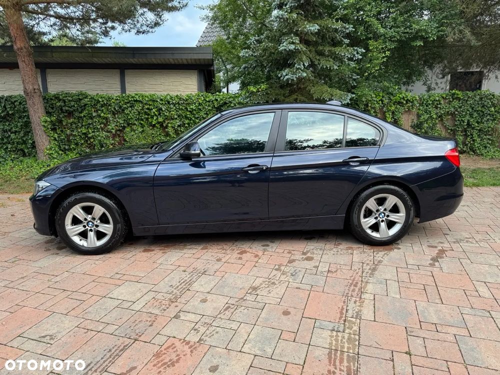 BMW Seria 3 318d - 3