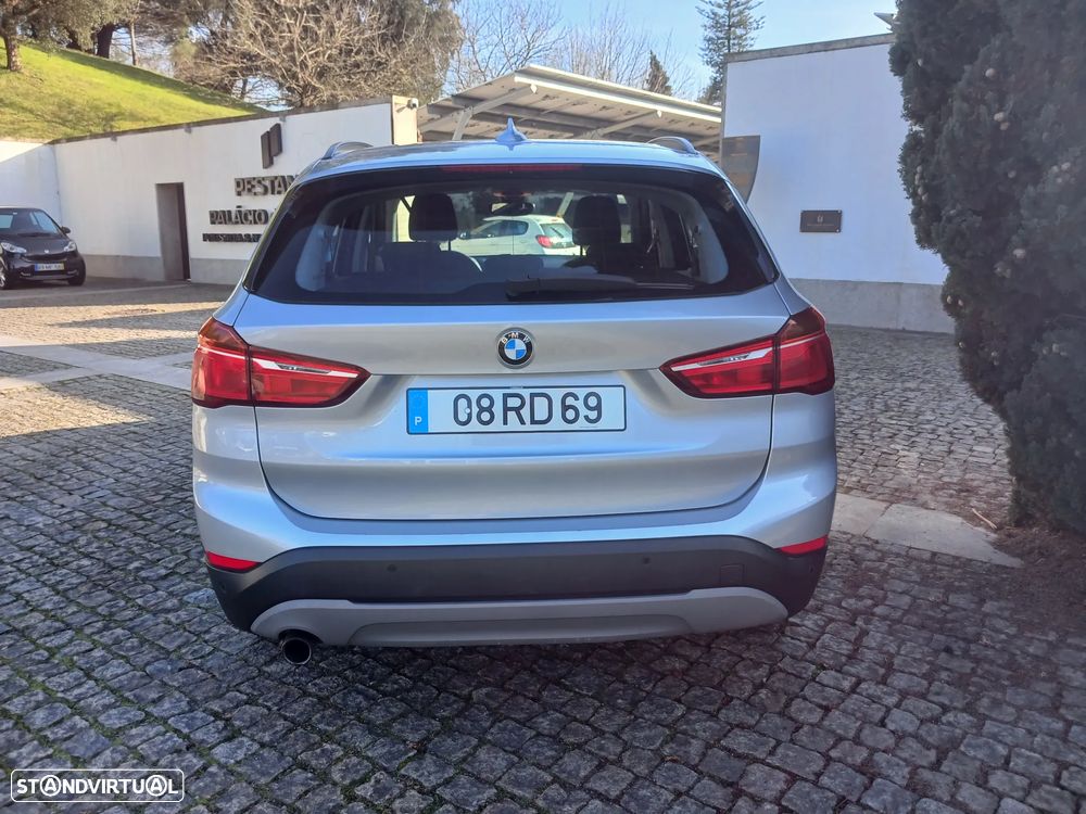 BMW X1 16 d sDrive Line Sport - 4