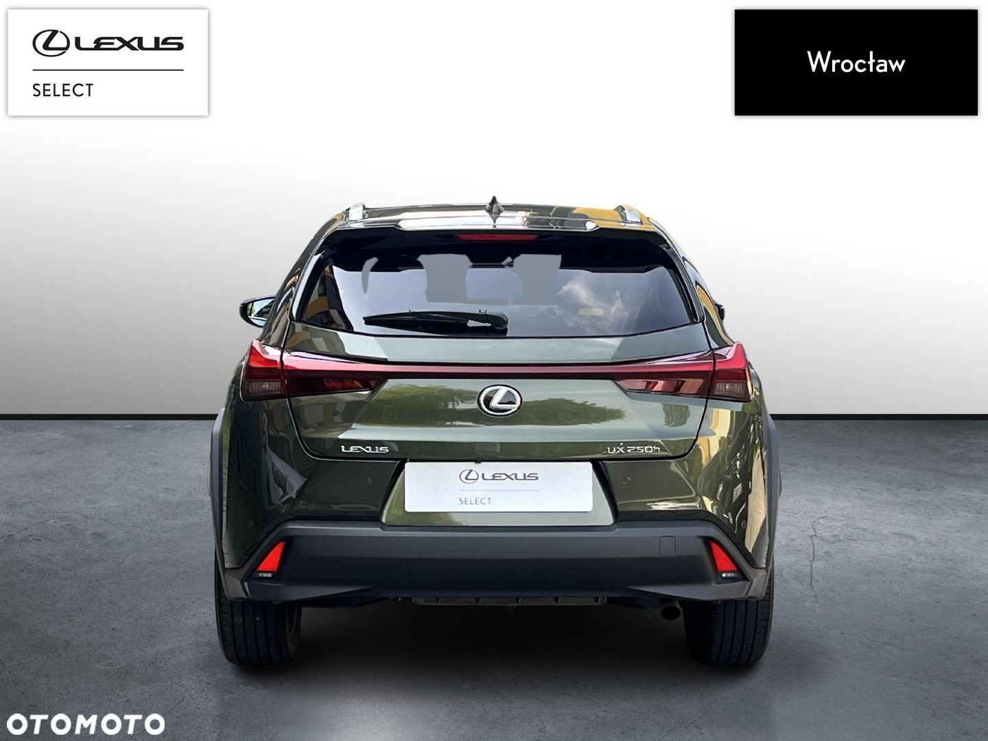 Lexus UX - 4