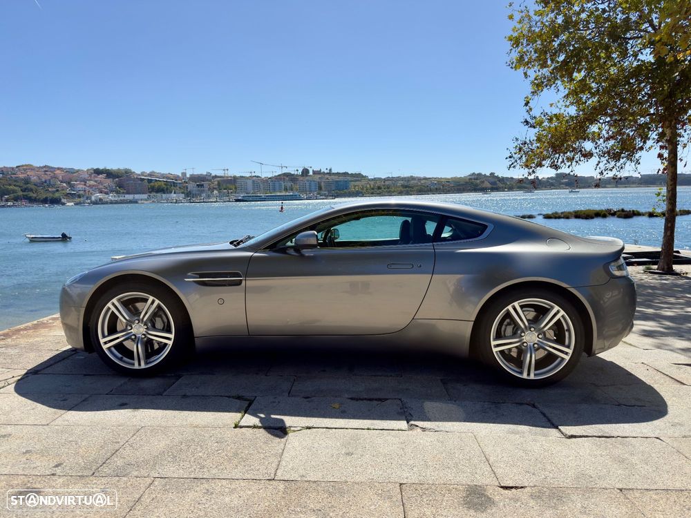Aston Martin Vantage Coupe V8 Sportshift - 13