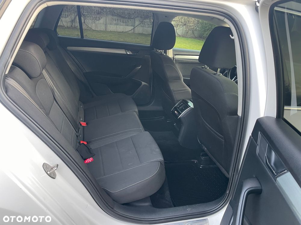 Skoda Superb 2.0 TSI 4x4 Style DSG - 32