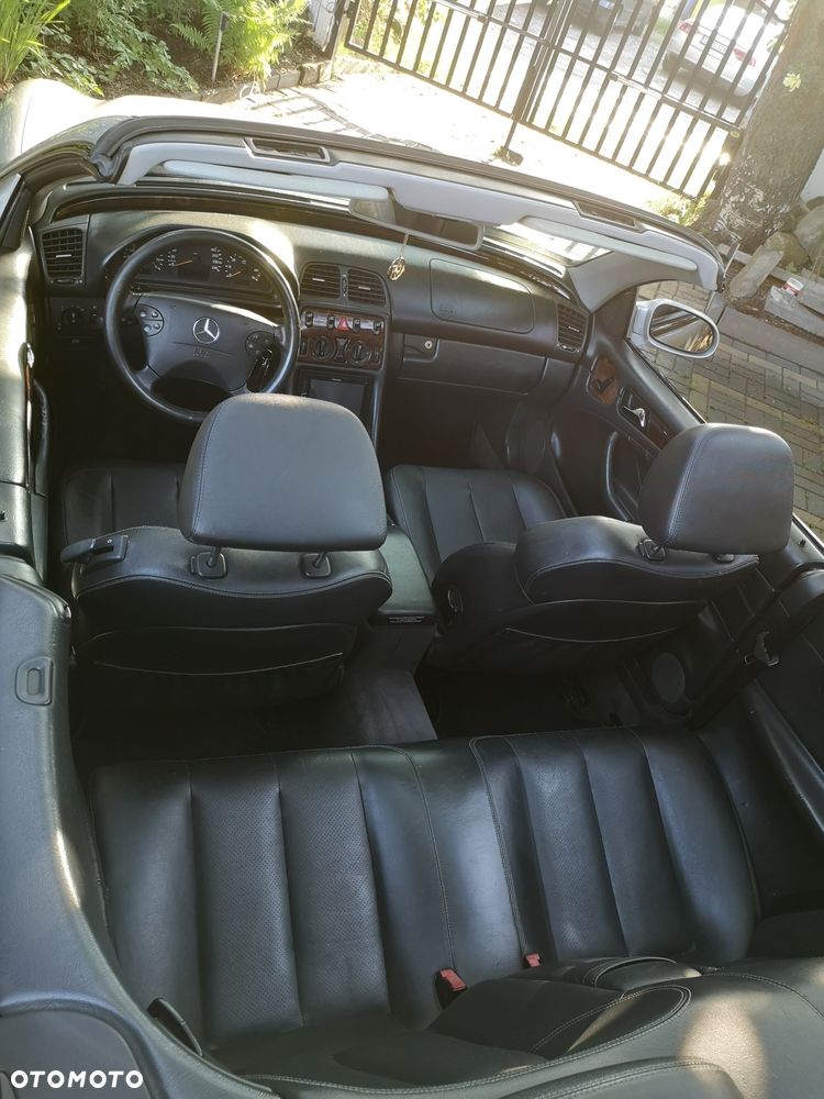 Mercedes-Benz CLK - 9